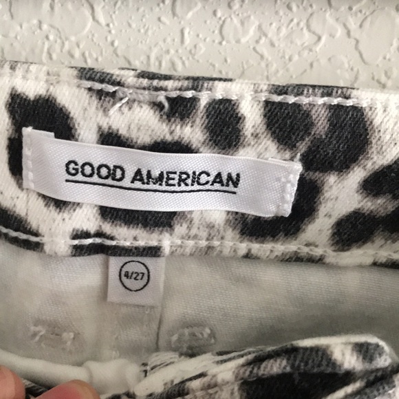 Good American- mini leopard denim skirt - Picture 3 of 7